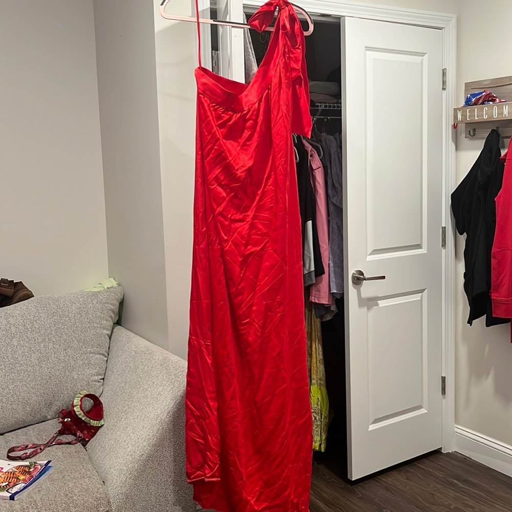 Free People Soa Dress. Red. Size L. Never worn. Perfect condition. ❤️